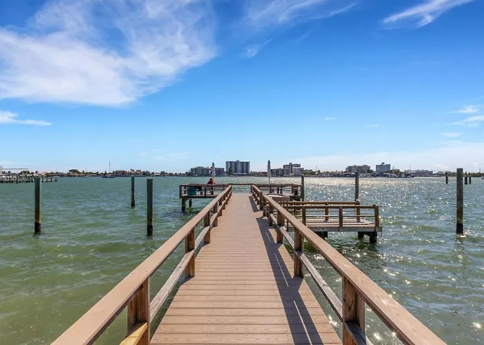 With Heated Pool & Fishing Dock - Steps To - Coral D-1 Apartment