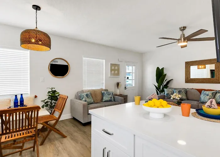 With Heated Pool & Fishing Dock - Steps To - Coral D-1 * Clearwater Beach