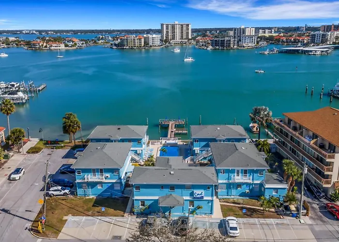 With Heated Pool & Fishing Dock - Steps To - Coral D-1